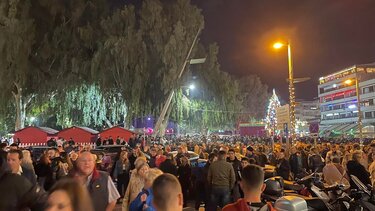 Οι Κρητικοί υποδέχθηκαν με πυροτεχνήματα και χαμόγελα το 2023!