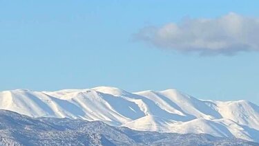 Αυξήθηκε σημαντικά η χιονοκάλυψη στα ορεινά της ηπειρωτικής Ελλάδας