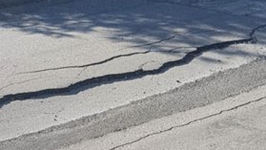 "Έκαναν έργα που ήρθαν κι αποτελείωσαν τον κεντρικό δρόμο"