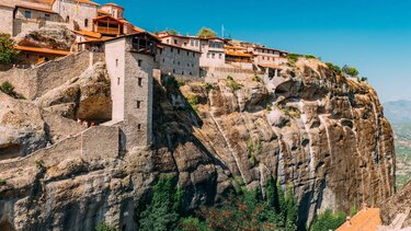 Απίστευτο κι όμως ελληνικό: Υπάλληλος του Δήμου Μετεώρων εμφανίστηκε στη δουλειά του 13 χρόνια μετά