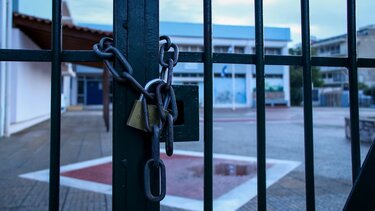 Άμφισσα: Βρήκαν χειροβομβίδα και σφαίρες από τον Β’ παγκόσμιο σε σχολείο 