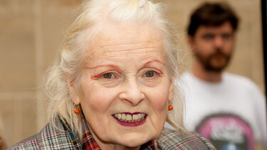 Τζ. Ασάνζ: Απορρίφθηκε το αίτημά του να παραστεί στην κηδεία της Β. Γουέστγουντ