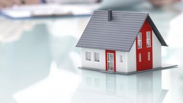 "Σπίτι μου": Τον Μάρτιο τα πρώτα δάνεια και τα πρώτα σπίτια για το πρόγραμμα "Κάλυψη"