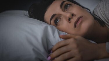 Η ήπια λοίμωξη Covid-19 καθιστά πιο πιθανή την αϋπνία, ιδίως σε άτομα με άγχος ή κατάθλιψη