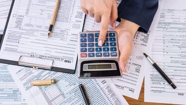 Φοροδιαφυγή: Έρχονται νέα μέτρα για τα κρυμμένα 3 δις που θα φέρουν μόνιμες φοροελαφρύνσεις 