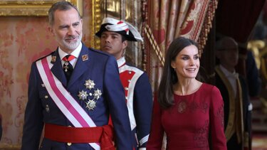 Ο πρώην σύζυγος "σφάζει με το γάντι" τη Λετίθια της Ισπανίας