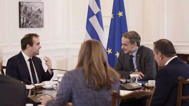 Συνάντηση Μητσοτάκη με τον υπουργό Άμυνας της Γαλλίας	
