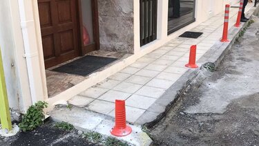 Έκοψαν με μαχαίρι τα πασαλάκια γιατί... εμπόδιζαν!