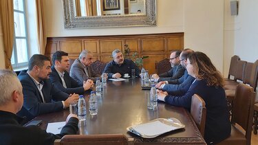 Στον Αντιπεριφερειάρχη Χανίων ο ΓΓ Αιγαίου και Νησιωτικής Πολιτικής και ο ΓΓ Λιμένων και Λιμενικής Πολιτικής