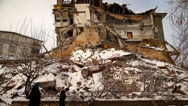 E. Λέκκας: Eξανεμίζονται οι πιθανότητες να υπάρχουν ζωντανοί