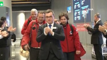 Κωνσταντινούπολη: Χειροκροτήματα και συγκίνηση στην αναχώρηση της Ελληνικής Ομάδας Διάσωσης