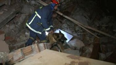 Ολονύχτιες έρευνες από την ελληνική αποστολή στα ερείπια κτιρίου στην Αντιόχεια