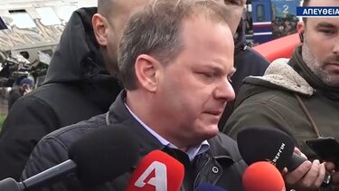 Τα κλάματα του Καραμανλή κατά τη διάρκεια των δηλώσεων στα Τέμπη 