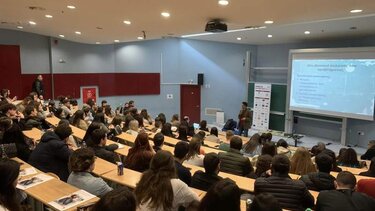 Αρκούν τα πτυχία; Η σημασία των ήπιων δεξιοτήτων στην εύρεση εργασίας