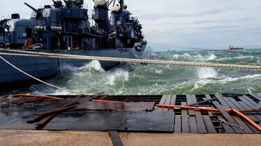 Την ασφαλή επιστροφή του "Βέλους" που χτυπήθηκε από τους ανέμους ζητάει ο ΣΦΕΑ