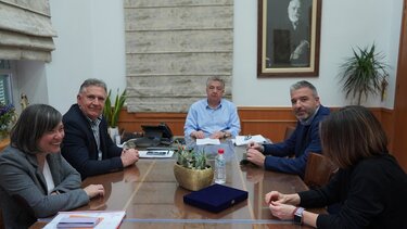 Για τα σεισμόπληκτα σχολεία συζήτησαν Αρναουτάκης - Φραγκάκης