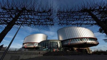 Το ΕΔΑΔ εξετάζει προσφυγές εναντίον κρατών που κατηγορούνται για «κλιματική αδράνεια»