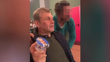 Ο Γκλέτσος και το γιαούρτι με τον ... Μητσοτάκη