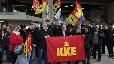 Κουτσούμπας: Συγκλονιστικές οι εικόνες στη Γαλλία, βλέπεις την αστείρευτη δύναμη της εργατικής τάξης