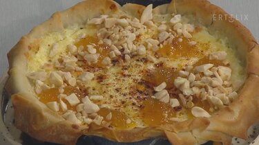 Κρέμα με φορμαέλλα Αράχοβας Παρνασσού και χωριάτικο φύλλο