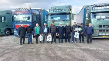 Νέο «ευχαριστώ Τούρκων» προς Έλληνες οδηγούς φορτηγών με ανθρωπιστική βοήθεια