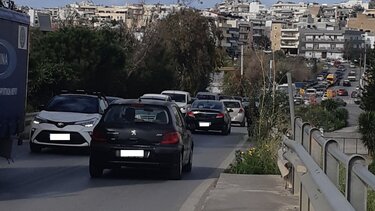 Κυκλοφοριακό χάος στον Άη Γιάννη Χωστό: Δεινοπάθησαν οι οδηγοί