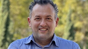 Περιοδεία στις Δαφνές για τον Χρήστο Στρατάκη