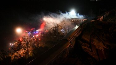 «Άγνωστο» το ξεκίνημα της φωτιάς στα Τέμπη: Τι έδειξε η αυτοψία της Πυροσβεστικής