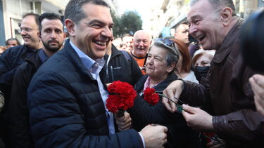 Αλ. Τσίπρας: Αυτό είναι το τελευταίο Πάσχα που το τραπέζι θα είναι τόσο φτωχό