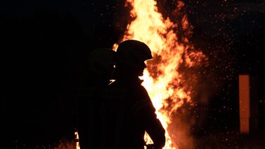Εμπρησμός φορτηγού στο Καστέλι - Τι λέει ο ιδιοκτήτης του 
