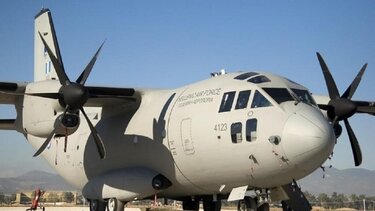 Επείγουσα αεροδιακομιδή δύο ασθενών με C-27 από την Κάρπαθο για Ηράκλειο