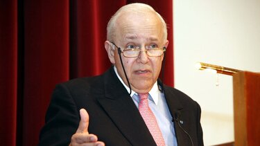 Πέθανε ο σερ Βασίλειος Μαρκεζίνης στην Οξφόρδη - Υπέφερε από άνοια