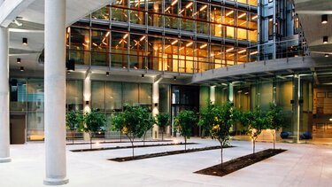 ΓΕΚ ΤΕΡΝΑ σε Αναλυτές: Μεγαλύτερη επιστροφή αξίας στους μετόχους τα προσεχή χρόνια