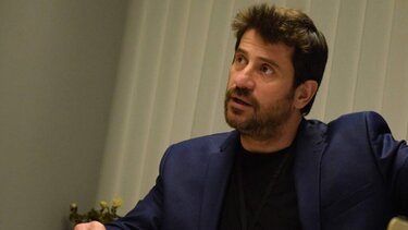 Αλέξης Γεωργούλης: Σοκαρισμένος ο καλλιτεχνικός κόσμος μετά την καταγγελία εις βάρος του