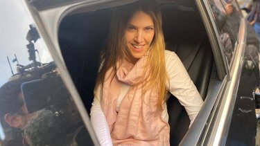 Εύα Καϊλή: Οι συνήγοροί της θα ζητήσουν να της αφαιρεθεί το «βραχιολάκι»