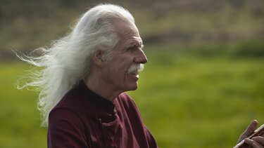 Αναγορεύεται επίτιμος διδάκτορας του ΕΚΠΑ ο Ross Daly