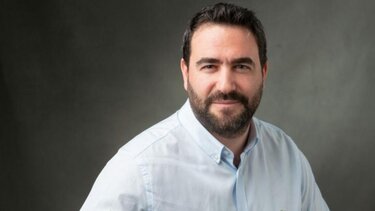 Αρχές, άξονες προγράμματος και υποψηφίους παρουσιάζει ο Γιώργος Σισαμάκης