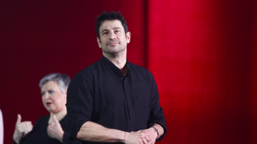 Όταν κατουράς στη θάλασσα το βρίσκεις στο αλάτι!