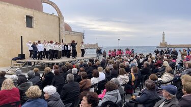 Μια ξέφρενη γιορτή για την Τρίτη ηλικία 