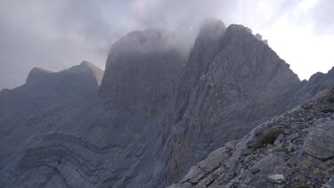 Όλυμπος: Επιχείρηση διάσωσης - Άνδρας προσπάθησε να ανέβει στην κορυφή χωρίς κατάλληλο εξοπλισμό