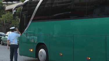 Φωτιά σε πούλμαν στο Σπαθοβούνι: Μετέφερε μαθητές από την Αττική