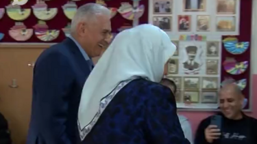 Εκλογές Τουρκία: Η παρατήρηση του Μπιναλί Γιλντιρίμ στη σύζυγό του: "Τι έγινε, δεν μπορείς να αποφασίσεις;"