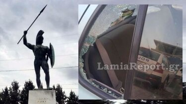 Σταμάτησε στις Θερμοπύλες να δει το άγαλμα του Λεωνίδα και του έσπασαν το αυτοκίνητο