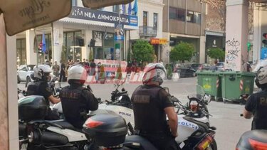 Πάτρα: Αντιεξουσιαστές κατέλαβαν το εκλογικό κέντρο της ΝΔ
