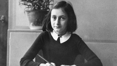 Άννα Φρανκ: Το ημερολόγιο - ουρλιαχτό για ελευθερία των Εβραίων!