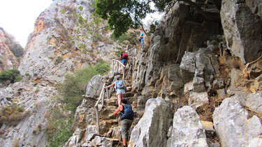 Πεζοπορία στο φαράγγι Ρόζας κι Εμπασας Ηρακλείου