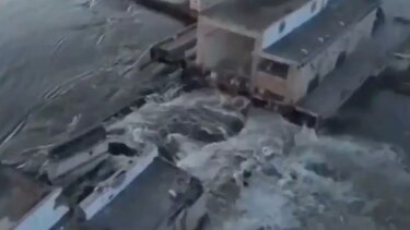 Τεράστιες ζημιές από το ρήγμα στο φράγμα της Χερσώνας- Εκκενώσεις οικισμών