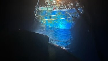Ναυάγιο στην Πύλο: Νέα φωτογραφία από το πλοίο που επέβαιναν οι πρόσφυγες
