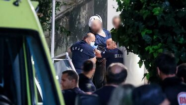 Στην Ψυχιατρική του ΠΑΓΝΗ, μέχρι νεοτέρας, ο 36χρονος για τις μαχαιριές στη σύντροφό του