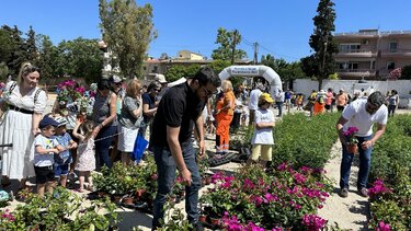 Χιλιάδες επισκέπτες στο πρώην Στρατόπεδο Μαρκοπούλου